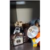 Image 2 : APPROX 10 PIECES VINTAGE CAMERAS & ACCESSORIES