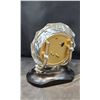 Image 2 : VINTAGE MAJAK 11 JEWEL MANTLE CLOCK