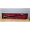 Image 1 : VINTAGE RCMP WOOD DISPLAY CASE W/VINTAGE DISPLAY 22 RIFLE, NO SHIPPING