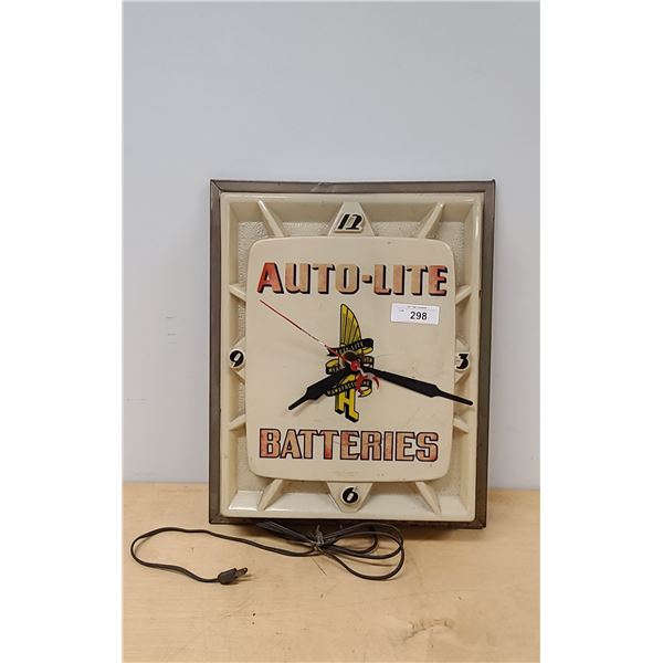 VINTAGE AUTO LITE BATTERIES CLOCK