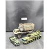 Image 1 : THREE ARMY TOYS