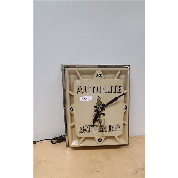 Autolite Clock VINTAGE AUTOLITE BATTERIES CLOCK