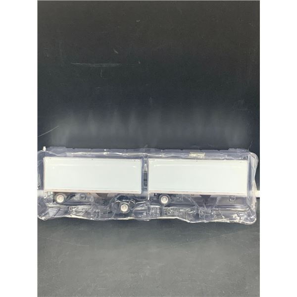 Precision Series Collectible Die Cast Replica Trailer (1:53 Scale)