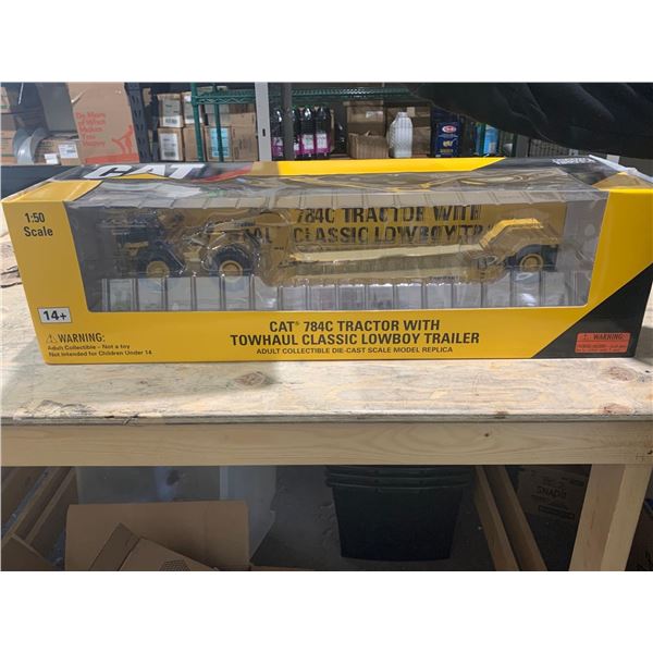 Cat 784C Tractor with Towhaul Classic Lowboy Trailer (1:50 Scale)