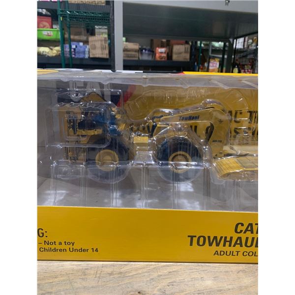 Cat 784C Tractor with Towhaul Classic Lowboy Trailer (1:50 Scale)