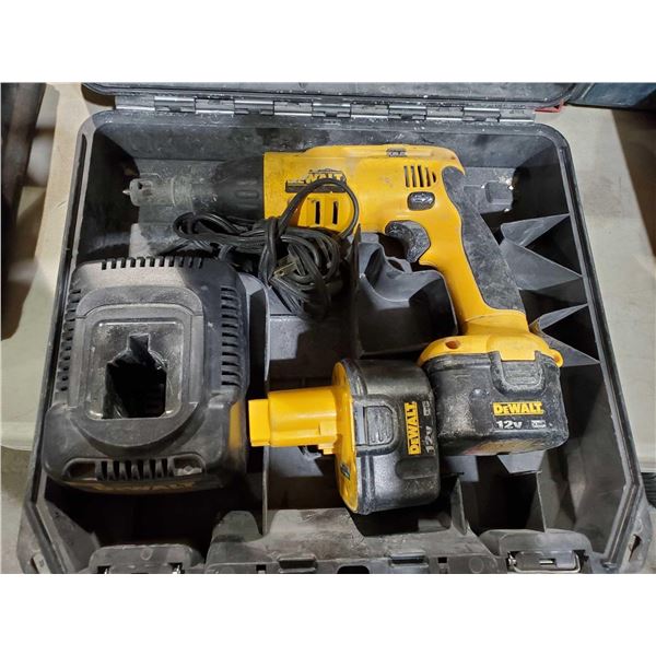 Dewalt 12 volt drywall gun c/w 2 batteries and charger