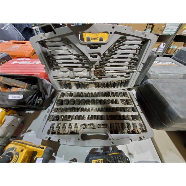 Husky Pro Socket & Wrench Set