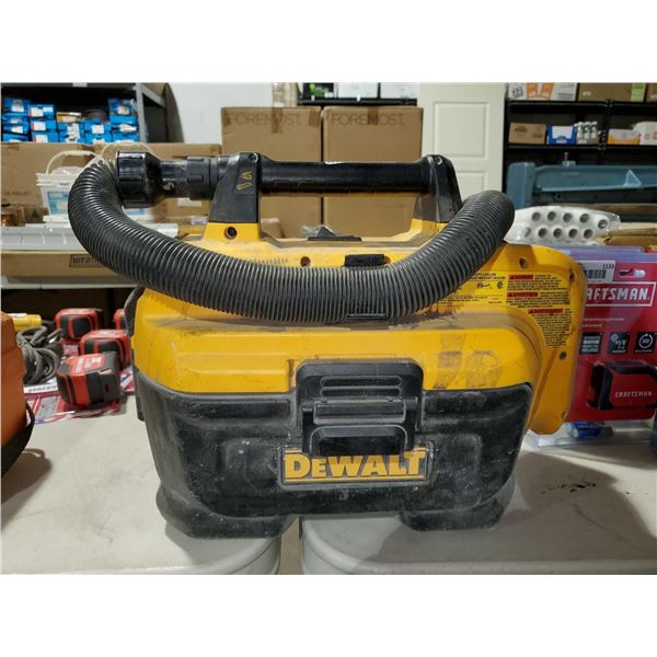 Dewalt 18/20V Battery Operated Vacuume
