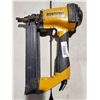 Image 1 : Bostitch Air Nailer
