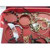 Image 2 : Tray Lot of Fashion Bracelets