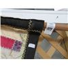 Image 2 : 1906 Vintage Quilt w/Rod