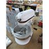 Image 1 : Kitchen Aid Pro 6 Qt. Mixer w/Attachments