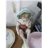 Image 2 : Painted Ceramic Boy And Girl Figurine (2)