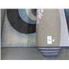 Image 2 : Contemporary Area Rug - 8' x 10'