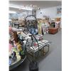 Image 1 : Metal Contemporary Figural Art