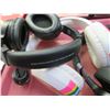 Image 2 : JBL And Generic Headphones (3)