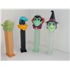 Image 1 : 4 VARIOUS PEZ DISPENSERS