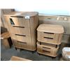 Image 1 : NATURAL OAK 4 DRAWER DRESSER WITH PAIR OF MATCHING NIGHTSTANDS