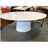 Image 2 : WHITE OVAL SHAPED DINING TABLE 71"W X 43.5"D X 30"H