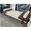 Image 2 : BROWN/BEIGE DAY BED (LOOSE LEGS, MINOR COSMETIC DAMAGE)