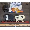 Image 2 : JOB LOT - BROWNIE CAMERA & COOKIE JAR & FOLK ART & REDPATH SACK