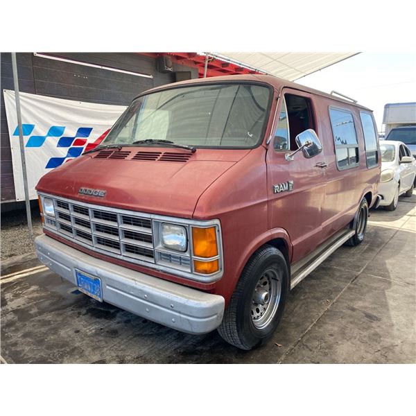 1986 DODGE VAN