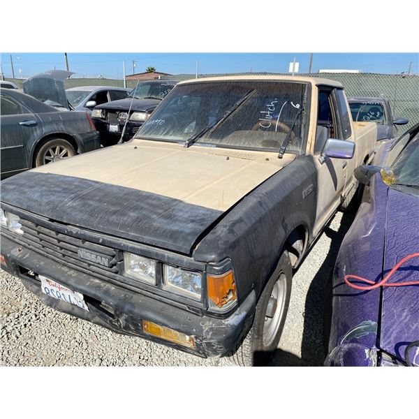 1985 NISSAN PICKUP