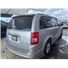 Image 4 : 2010 CHRYSLER TOWN AND COUNTRY