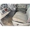 Image 8 : 2010 CHRYSLER TOWN AND COUNTRY