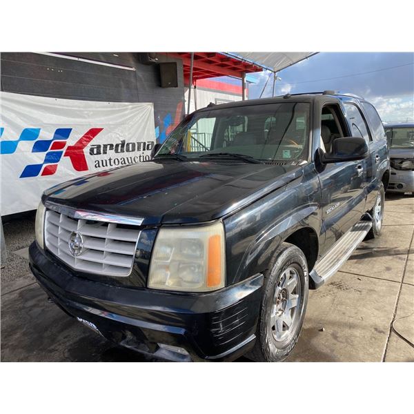 2003 CADILLAC ESCALADE