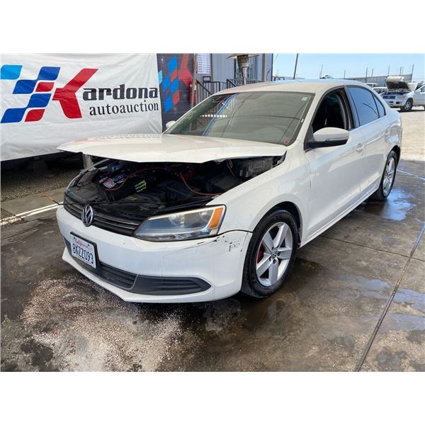 2013 VOLKSWAGEN JETTA