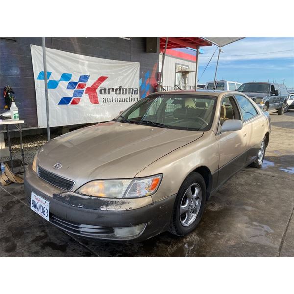 1999 LEXUS ES 300