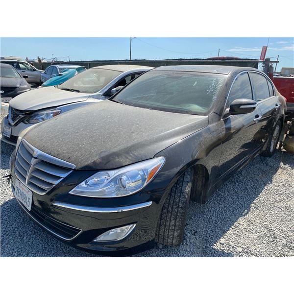 2014 HYUNDAI GENESIS