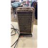 Image 2 : 2 HEATERS - BLACK AND DECKER ELECTRIC AND ZEBCO PROPANE