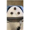 Image 7 : 2 HEATERS - BLACK AND DECKER ELECTRIC AND ZEBCO PROPANE