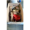 Image 1 : 3 IRON PULLEYS AND FALL ARREST BELT