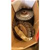 Image 8 : 2 BOXES OF WORK LIGHTS, SHOP SUPPLIES, WIRE BRUSH WHEELS