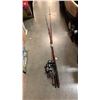 Image 1 : 4 FISHING RODS WITH REELS