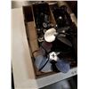 Image 2 : 2 ELECTRIC FANS WITH SAFETY SWITCH BEACON AND GAUGES