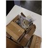 Image 2 : BOX OF CHAIN AND 3 BOXES WIRE ROPE CLIPS