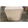 Image 3 : 2 DRAWER METAL FILING CABINET