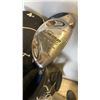 Image 5 : WEIR GOLF BAG WITH TAYLORMADE AND CLEVELAND CLUBS