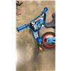 Image 3 : KIDS ADJUSTABLE BASKETBALL SYSTEM WITH SCOOTER AND BIKE