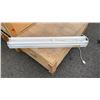 Image 4 : WOOD CRATE OF 10 DOUBLE LIGHT FIXTURES WITH BULBS 3FT LONG