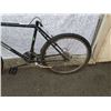 Image 2 : BLACK MECADAM BIKE