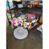 Image 1 : LOT OF DESIGNER PILLOWS AND PET BED