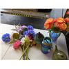 Image 2 : LOT OF TEAPOT, VASES AND ARTIFICIAL FLOWER DECOR