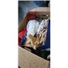 Image 3 : 4 BOXES OF CHRISTMAS DECOR, TREE ORNAMENTS, FIGURES, SANTAS