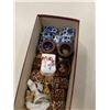 Image 3 : BOX OF PORCELAIN FIGURES AND NAPKIN RINGS WITH ROYAL DOULTON MUG