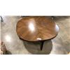 Image 1 : MODERN COFFEE TABLE